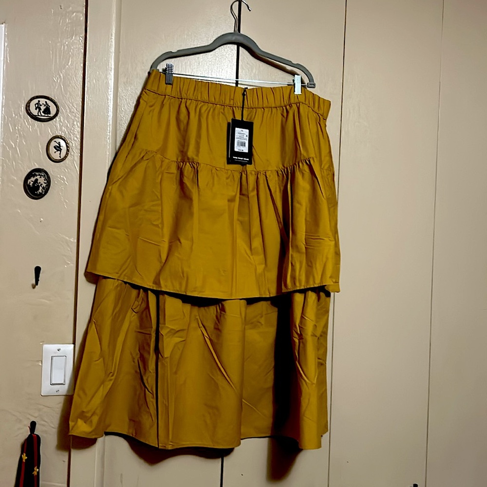Who What Wear Mustard Tiered Maxi Skirt
